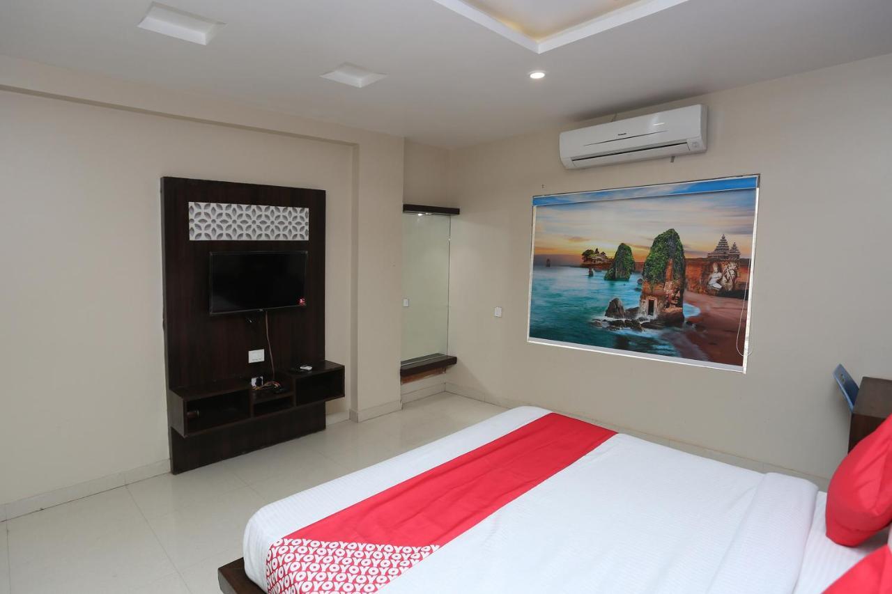 Oyo Flagship 43897 Redstone Hotel Gwalior Exterior photo